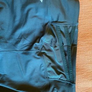 Fabletics Motion 365 Olive Leggings 7/8